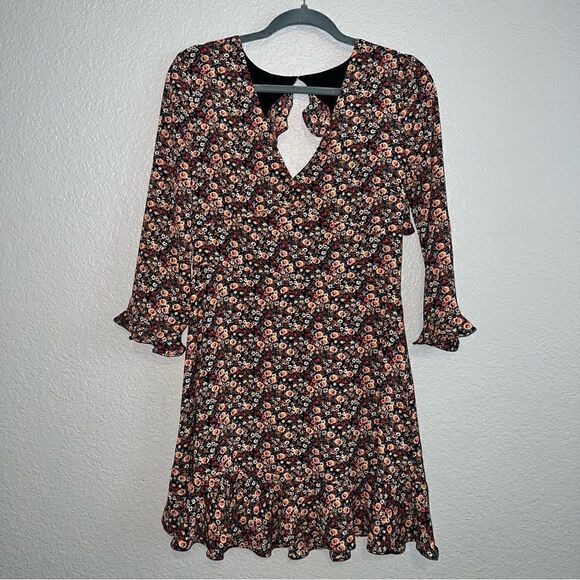Topshop Dresses & Skirts - Top Shop Womens Floral V-Neck Long Sleeve Ruffle Mini A-Line Dress Black Size 8